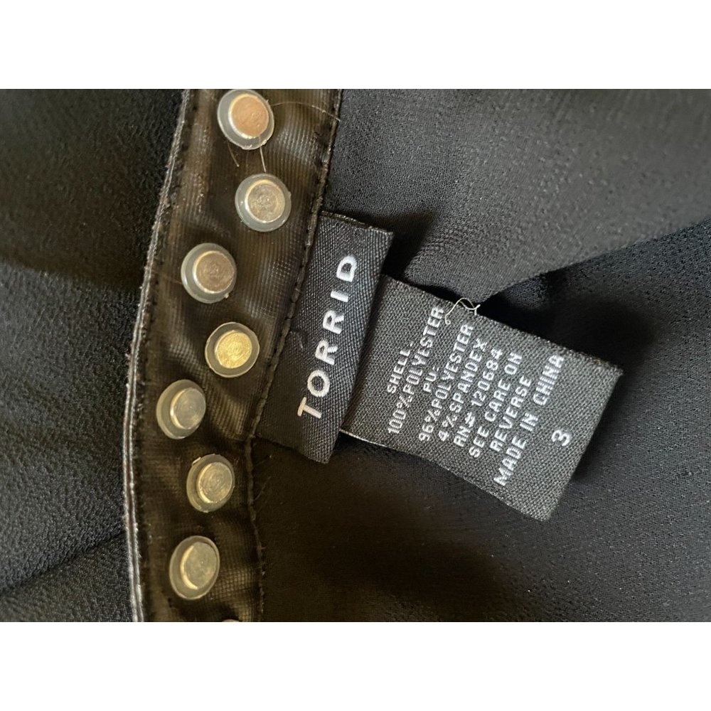 Torrid plus size sheer studded black button front faux leather trim sz 3 - Picture 7 of 7